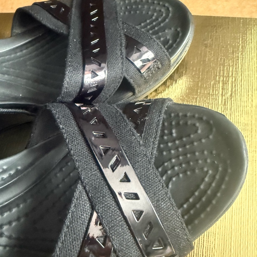 CROCS Black Wedge Sandals with Adjustable Ankle Strap - Picture 4 of 5